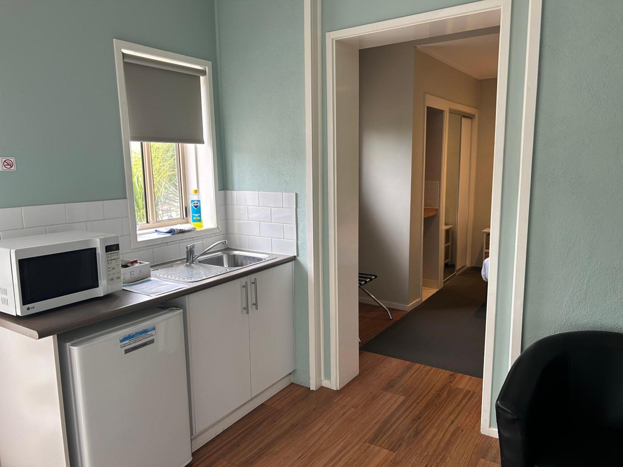 Portarlington Beach Motel Екстер'єр фото