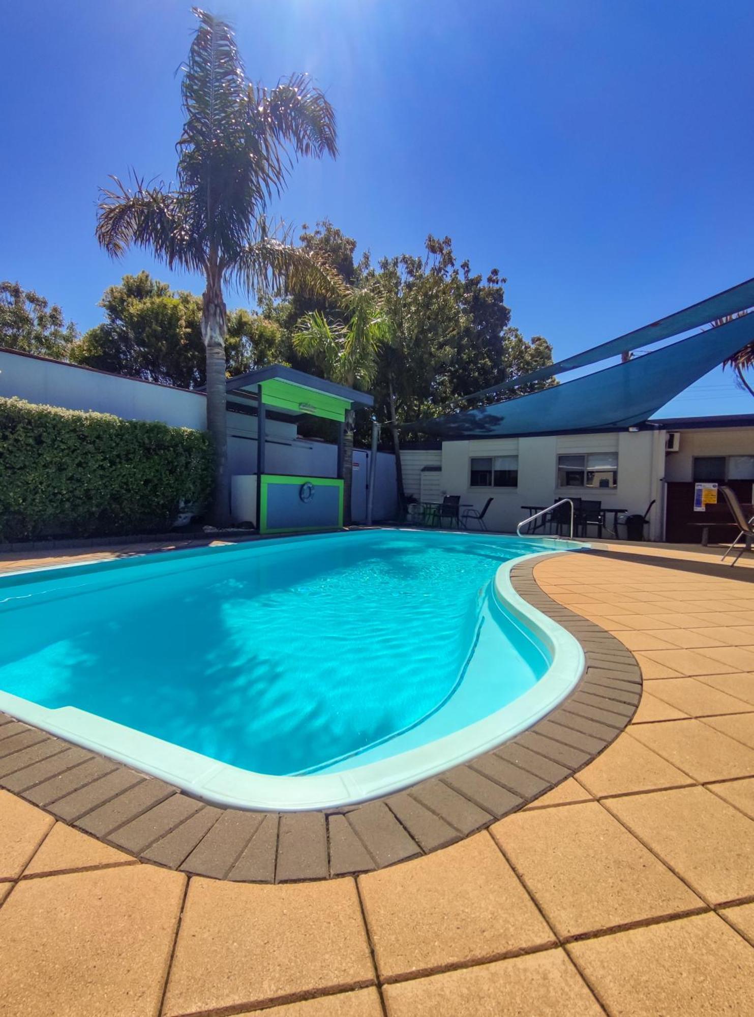 Portarlington Beach Motel Екстер'єр фото