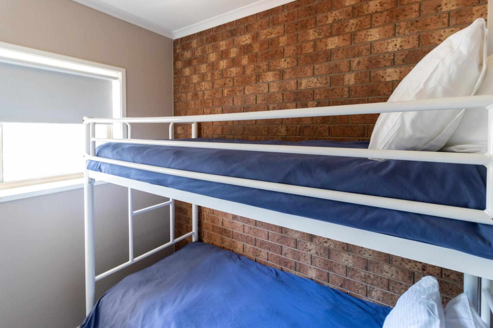Portarlington Beach Motel Екстер'єр фото