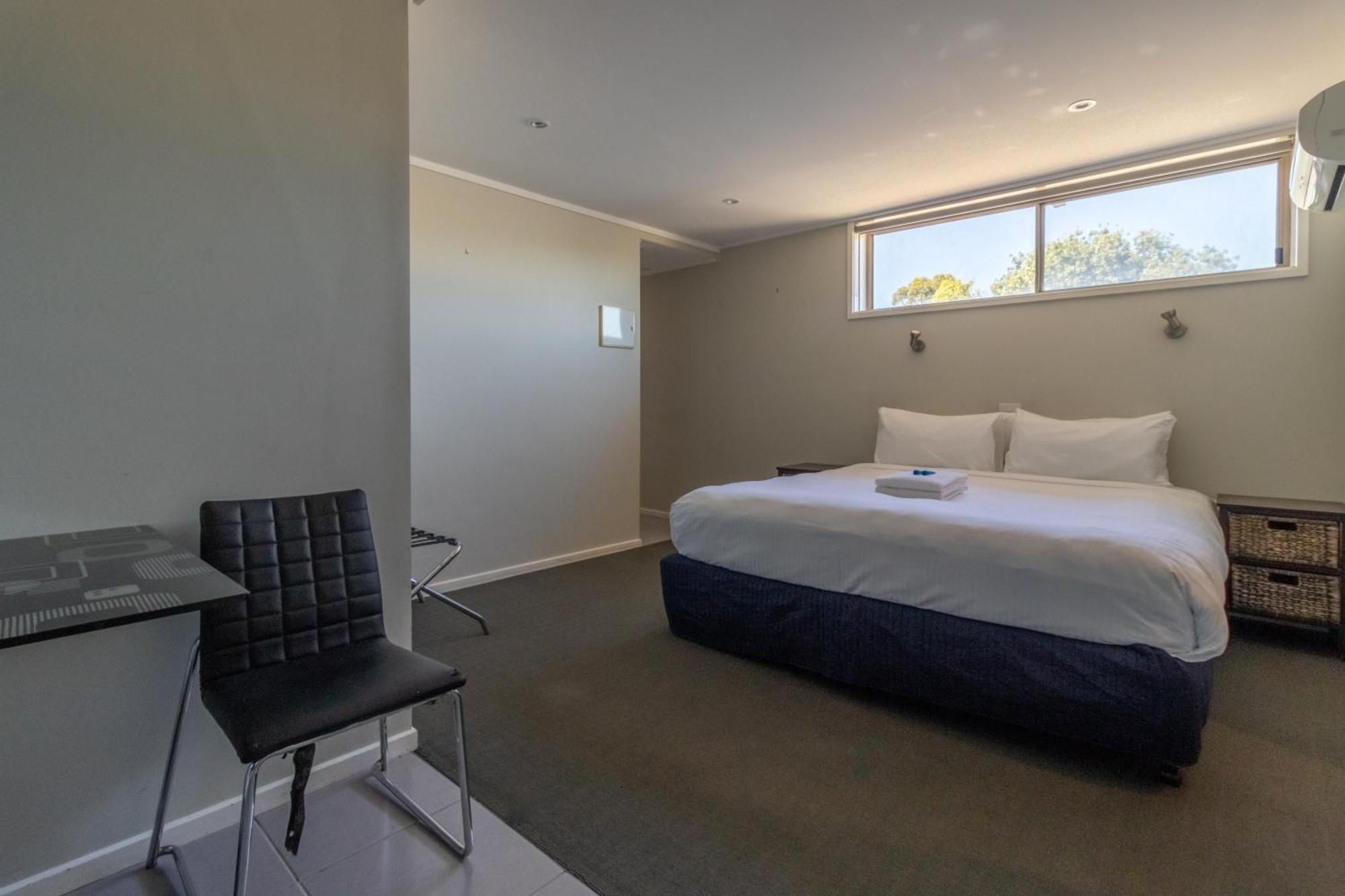 Portarlington Beach Motel Екстер'єр фото